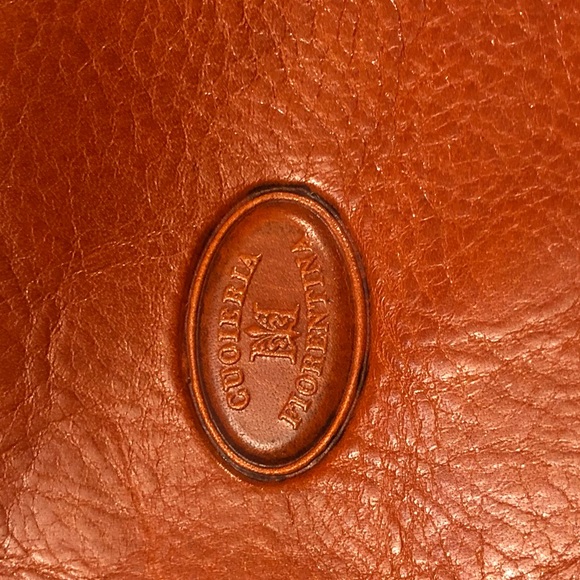Beautiful orange leather bag purchased in ITALY! - Picture 9 of 10